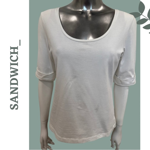 🛍️3/$40 Sandwich_White Round Neck 1/2 Sleeve Women's Top Size Medium - Picture 1 of 5